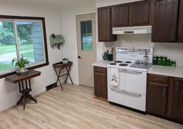 Photo 3 of Single family home for sale at 10150 S Leaton Rd, Shepherd, MI 48883 | MLS# 50218055 | Listing updated on 2026-09-03