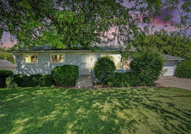 image of 7285 Bay Rd, Saginaw, MI 48640 | MLS# 50219718