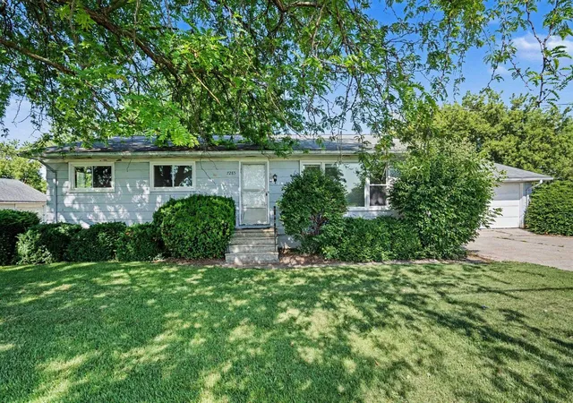 image of 7285 Bay Rd, Saginaw, MI 48640 | MLS# 50219718