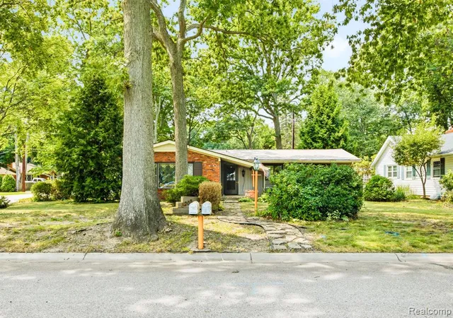 1st image of 3209 Mount Vernon Rd, Port Huron, MI 48060 | MLS# 61021218