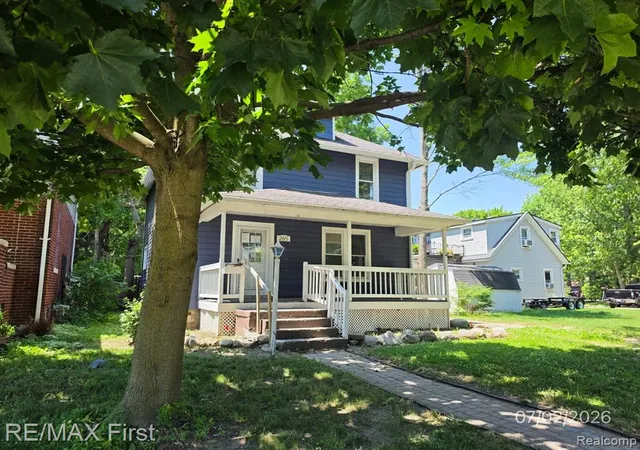 Photo 4 of Sale Pending at 265 North Ave, Mount Clemens, MI 48043 | MLS# 61011938 | Listing updated on 2026-07-27