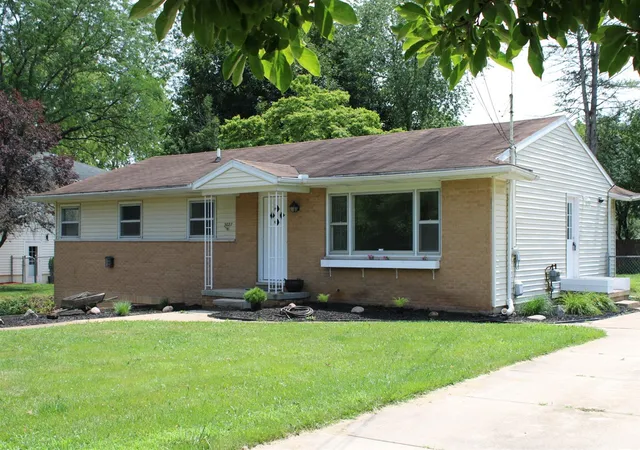 Photo 3 of Single family home for sale at 3027 Tulsa Dr, Jackson, MI 49203 | MLS# 70547814 | Listing updated on 2026-09-02