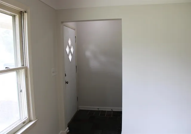 Photo 4 of Single family home for sale at 3027 Tulsa Dr, Jackson, MI 49203 | MLS# 70547814 | Listing updated on 2026-09-02
