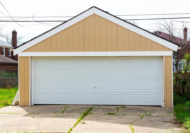 2nd image of 18435 Sorrento St, Detroit, MI 48235 | MLS# 60984789