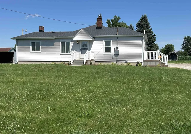 Homes for sale in Buena Vista, MI | 1451 Ruff Rd, Buena Vista, MI 48601 | MLS# 50213895