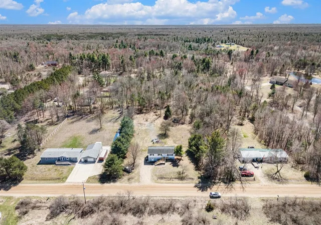 Homes for sale in Twin Lake, MI | 3335 E Tyler Rd, Twin Lake, MI 49457 | MLS# 70518953