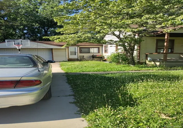 Photo 2 of Single family home for sale at 24667 Puritan, Redford, MI 48239 3622 | MLS# 60997666 | Listing updated on 2026-08-27