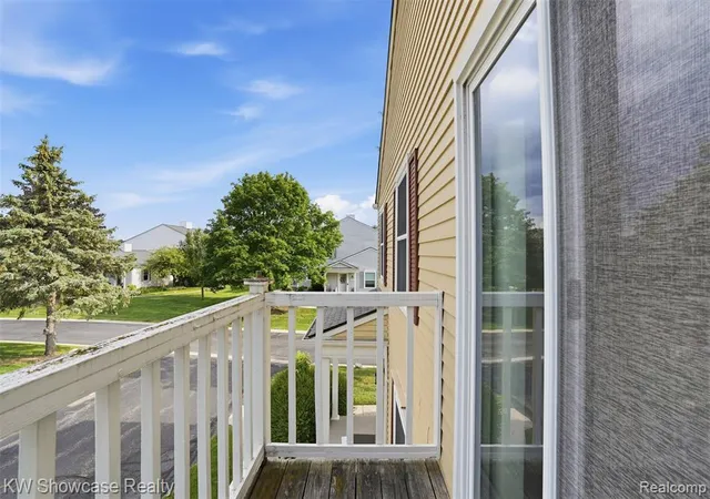 Homes for sale in Walled Lake, MI | 1499 Mariner Dr, Walled Lake, MI 48390 | MLS# 61004672