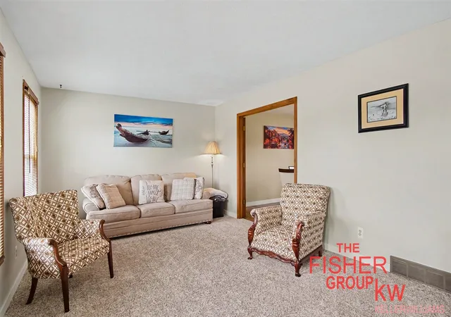 Photo 3 of Sale Pending at 5434 Discovery Dr, Grand Rapids, MI 49508 | MLS# 70547508 | Listing updated on 2026-08-16