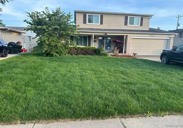 Photo 2 of Single family home for sale at 5256 Dickson Dr, Sterling Heights, MI 48310 4637 | MLS# 61010526 | Listing updated on 2026-09-14