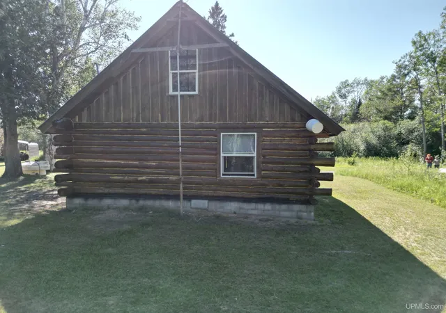Homes for sale in Rapid River, MI | 8357 School 16Th Rd Rd, Rapid River, MI 49878 | MLS# 50213944
