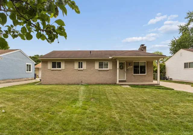 Photo 1 of Single family home for sale at 8644 Essen Dr Dr, Sterling Heights, MI 48314 | MLS# 50219298 | Listing updated on 2026-10-06