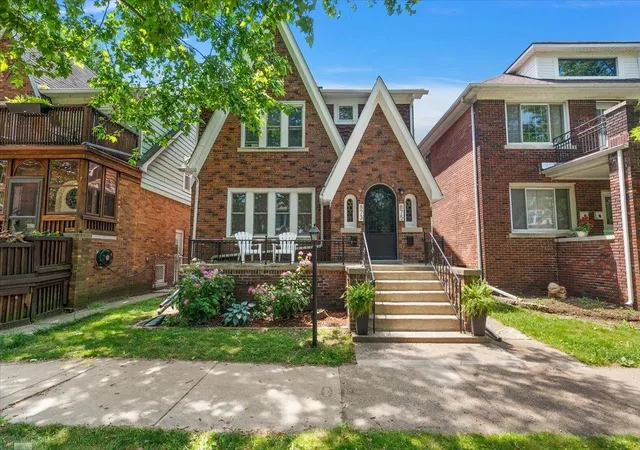 Homes for sale in Grosse Pointe Park, MI | 873 875 Beaconsfield Ave, Grosse Pointe Park, MI 48230 | MLS# 50213842