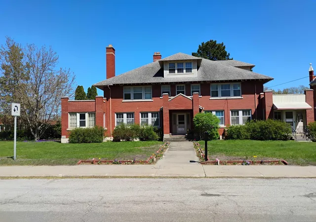 1st image of 1106 State St, Bay City, MI 48706 | MLS# 50186917
