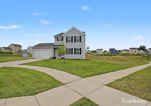 2nd image of 402 Oak Hill Ct, Middleville, MI 49333 | MLS# 70551944