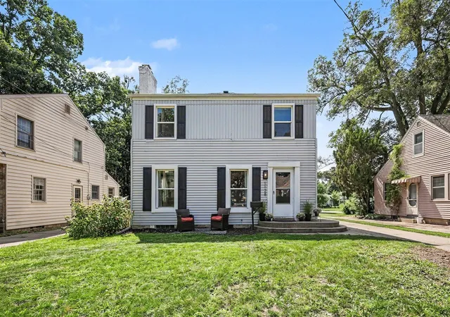 Photo 2 of Sale Pending at 1128 Edna St, Grand Rapids, MI 49507 | MLS# 70554998 | Listing updated on 2026-09-14
