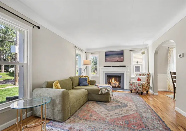 Photo 3 of Sale Pending at 1128 Edna St, Grand Rapids, MI 49507 | MLS# 70554998 | Listing updated on 2026-09-14