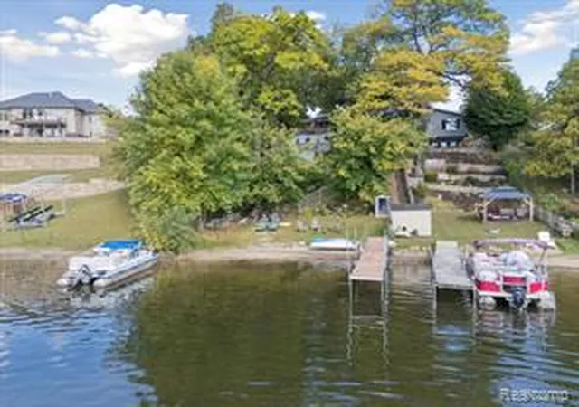 Homes for sale in Linden, MI | 4475 Harp Dr, Linden, MI 48451 | MLS# 61009030