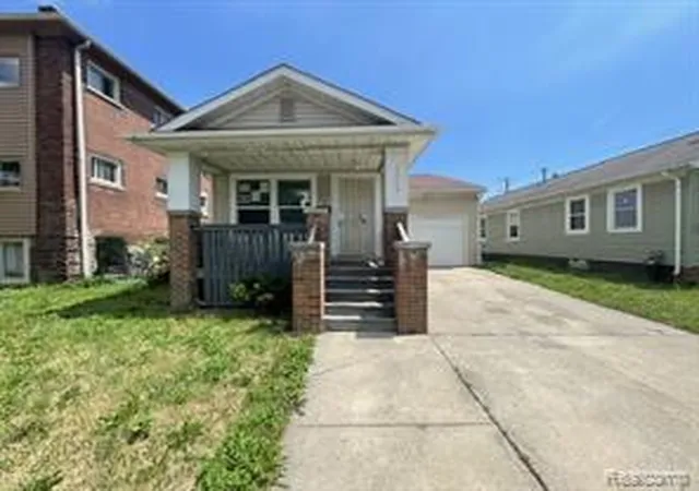Homes for sale in Detroit, MI | 4808 Dickerson St, Detroit, MI 48215 | MLS# 61009265
