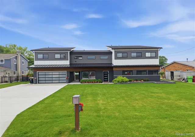 image of 37645 Lakeville St, Harrison Township, MI 48045 | MLS# 60968371
