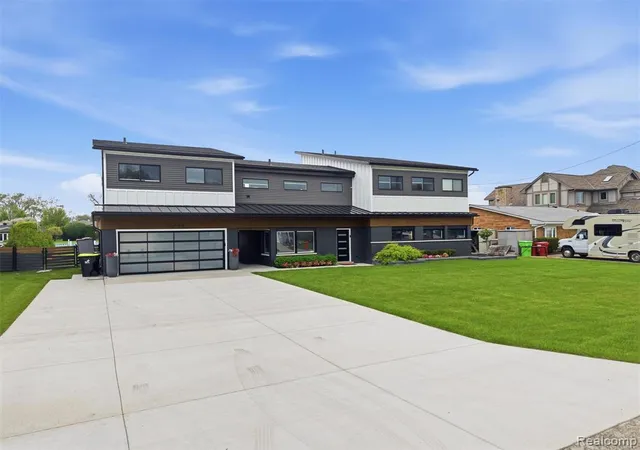 image of 37645 Lakeville St, Harrison Township, MI 48045 | MLS# 60968371