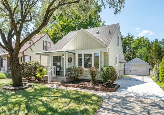 Photo 1 of Sale Pending at 2650 Grindley Park St, Dearborn, MI 48124 | MLS# 61019069 | Listing updated on 2026-08-23