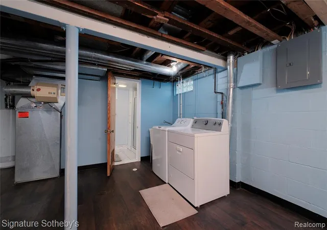 Photo 32 of Sale Pending at 2650 Grindley Park St, Dearborn, MI 48124 | MLS# 61019069 | Listing updated on 2026-08-23