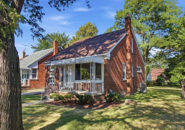 Photo 5 of Sale Pending at 8180 Bramell, Redford, MI 48239 | MLS# 61018169 | Listing updated on 2026-08-18