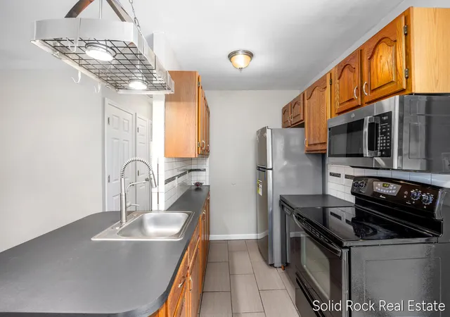 Homes for sale in Grand Rapids, MI | 1146 Eastern Ave, Grand Rapids, MI 49503 | MLS# 70532946