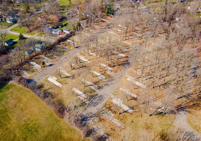 4th image of 3073 W Dayton St, Flint, MI 48504 | MLS# 60995723