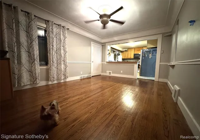 Photo 2 of Single family home for sale at 797 E Beverly Ave, Pontiac, MI 48340 2914 | MLS# 61023459 | Listing updated on 2026-08-28