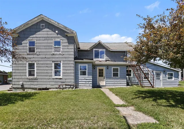 Homes for sale in Benton Harbor, MI | 4737 Territorial Rd, Benton Harbor, MI 49022 | MLS# 70541406