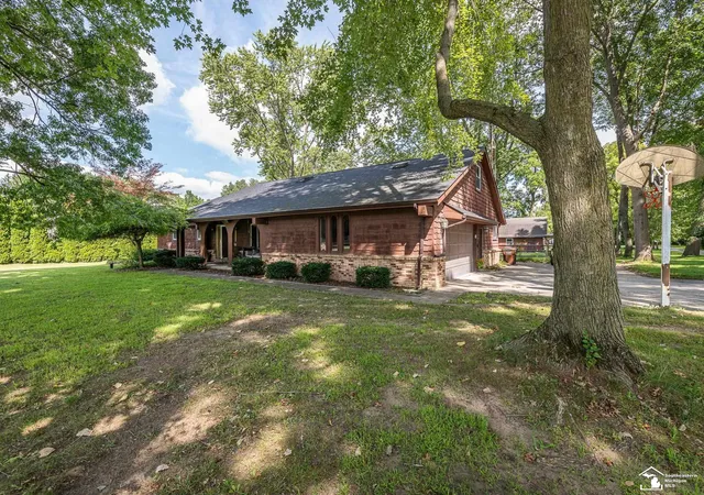 Single family home for sale at 11650 Wells Rd, Petersburg, MI 49270 | MLS# 50219882