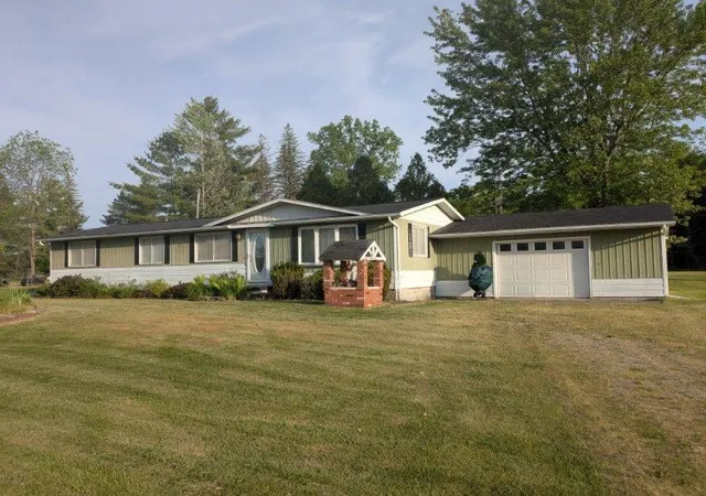 Homes for sale in Hale, MI | 511 W Main St, Hale, MI 48739 | MLS# 80069780
