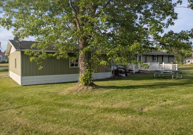 Homes for sale in Hale, MI | 511 W Main St, Hale, MI 48739 | MLS# 80069780