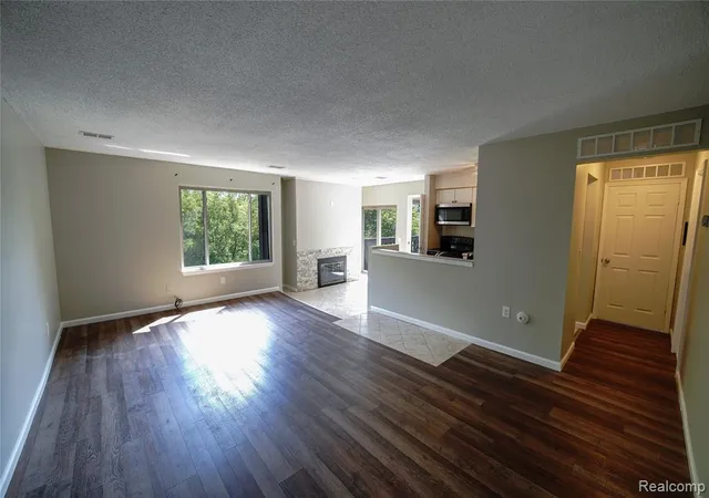 3rd image of 8365 Pontiac Lake Rd #12, White Lake, MI 48386 | MLS# 61017282