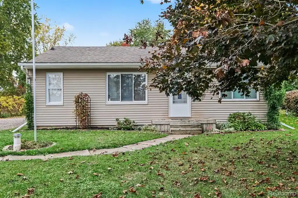 Photo 1 of Single family home for sale at 3346 Ellis Park Dr, Burton, MI 48519 | MLS# 61039329 | Listing updated on 2026-10-18