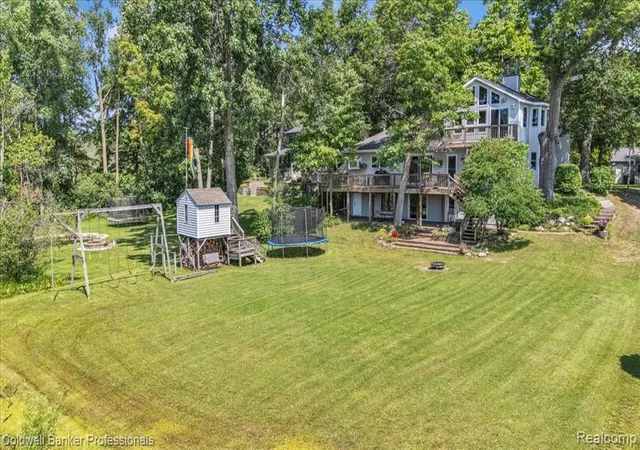 5th image of 1325 Elkhorn Lake Rd, Lake Orion, MI 48362 | MLS# 61007375