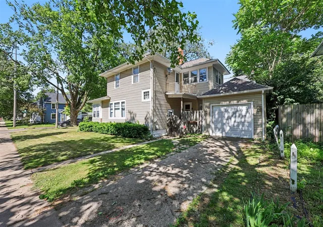 Homes for sale in Jackson, MI | 617 Union St, Jackson, MI 49203 | MLS# 70511484