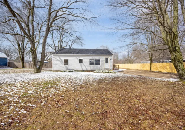 Homes for sale in Muskegon, MI | 739 Chandler St, Muskegon, MI 49442 | MLS# 70520152