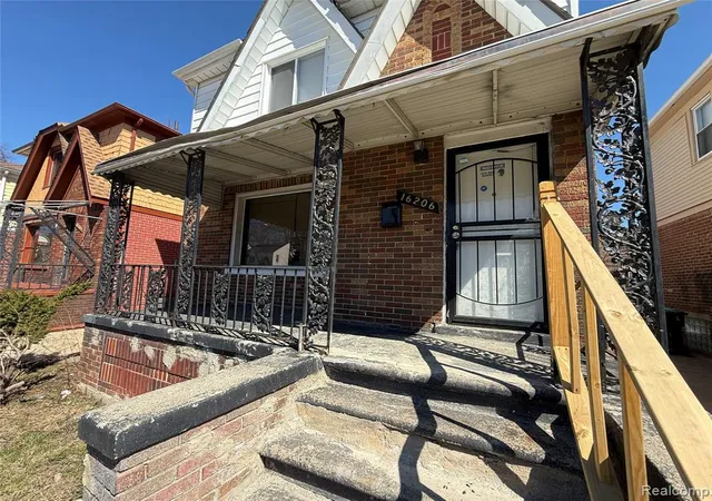 2nd image of 16206 Snowden St, Detroit, MI 48235 | MLS# 60979537