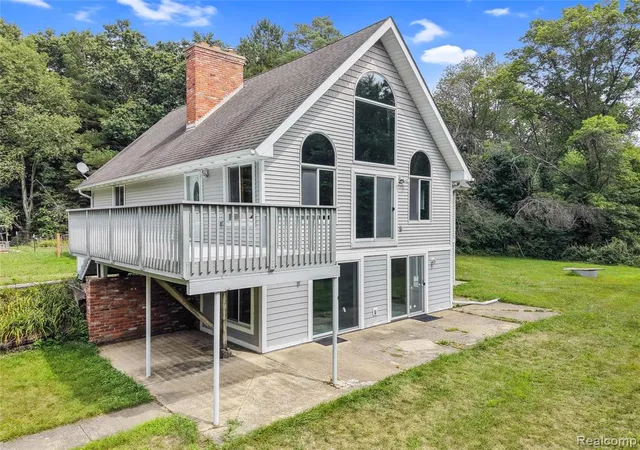 2nd image of 8484 Eaton Rd, Davisburg, MI 48350 1502 | MLS# 61023307