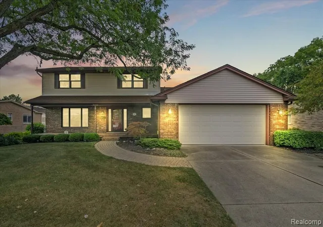 Photo 2 of Sale Pending at 26820 Cecile St, Dearborn Heights, MI 48127 3330 | MLS# 61024152 | Listing updated on 2026-08-28