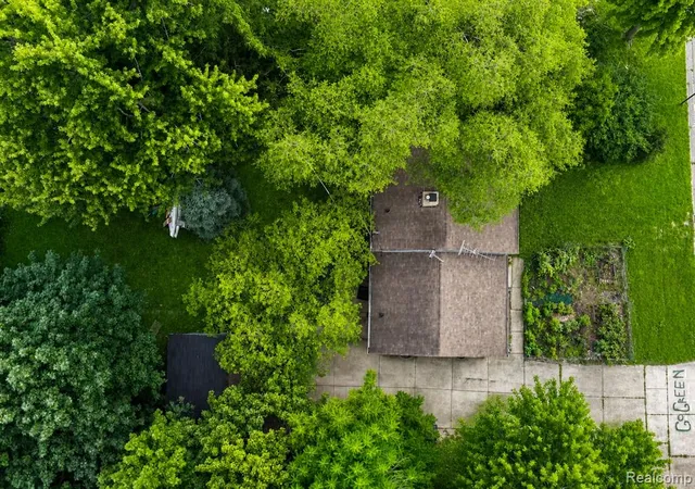 44th image of 1421 Cedarhill Dr, East Lansing, MI 48823 | MLS# 61020255