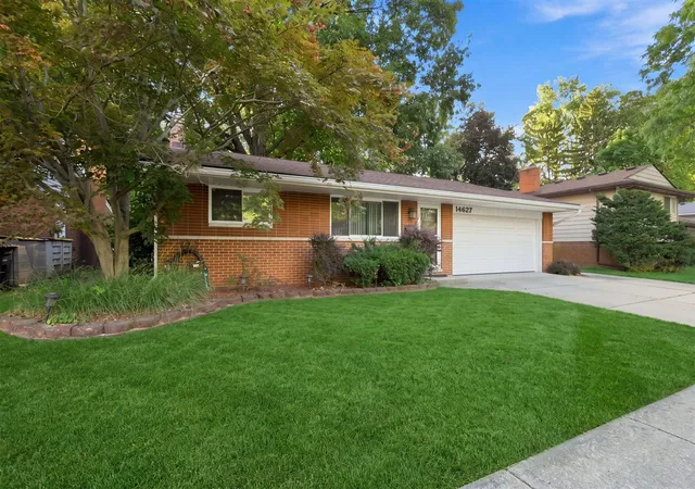 Photo 2 of Sale Pending at 14627 Ellen Dr, Livonia, MI 48154 | MLS# 70554814 | Listing updated on 2026-08-28