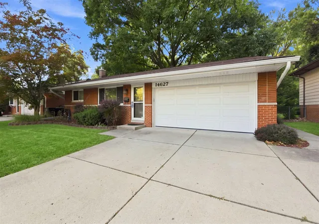 Photo 3 of Sale Pending at 14627 Ellen Dr, Livonia, MI 48154 | MLS# 70554814 | Listing updated on 2026-08-28
