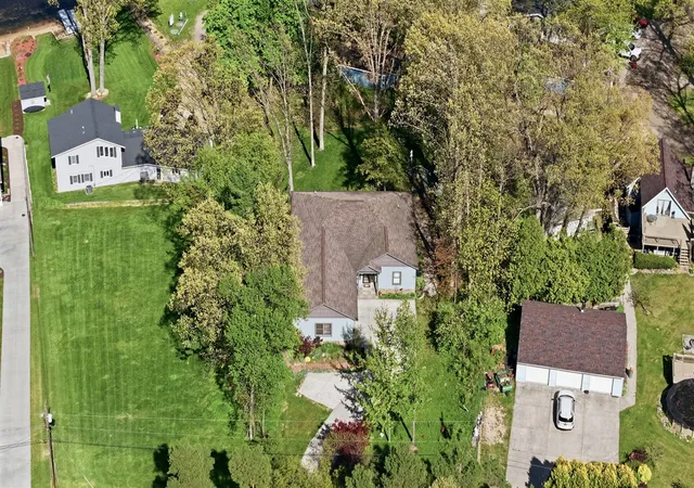 Homes for sale in Belding, MI | 7352 Hallridge Dr, Belding, MI 48809 | MLS# 70536363