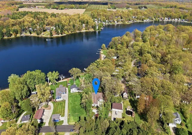 Homes for sale in Belding, MI | 7352 Hallridge Dr, Belding, MI 48809 | MLS# 70536363