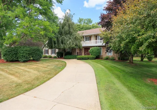 1st image of 9705 Burning Tree Dr, Grand Blanc, MI 48439 | MLS# 61018337