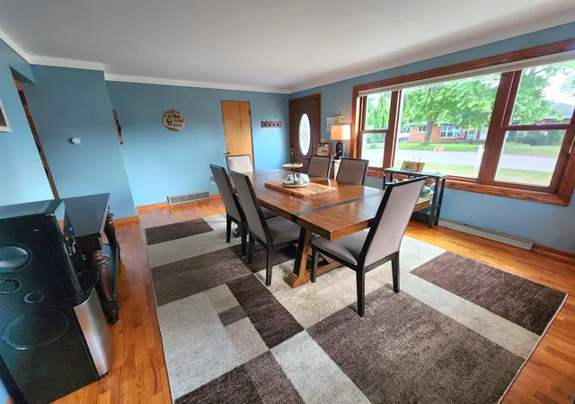 Photo 3 of Single family home for sale at 303 Yale St, Bay City, MI 48708 | MLS# 50218317 | Listing updated on 2026-09-09